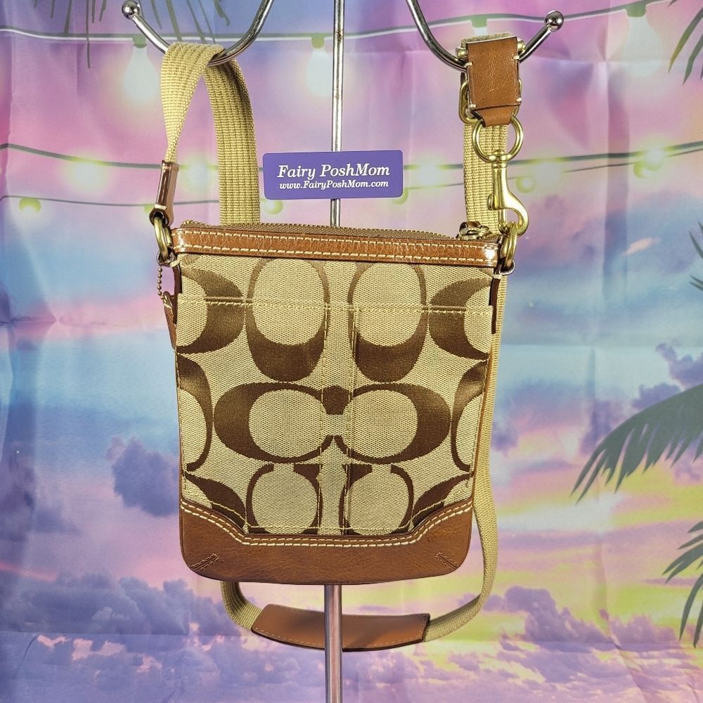 Coach Kissing C's Crossbody Bag and Wristlet in Canvas and Leather - Picture 3 of 14